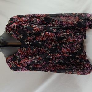 Relativity sheer floral blouse size XL with gold shimmer thread in pattern